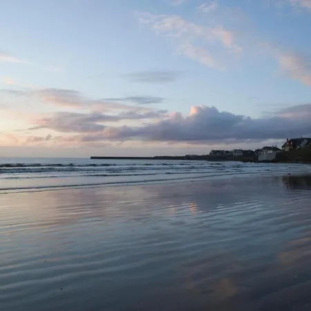 Ceol Na Mara Homes - Cois Tra & Cor Na Dtonn *